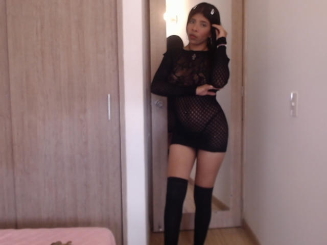 BrithanySweetie - Live porn &amp; sex cam - 21983841