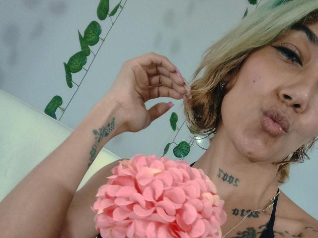 Veroo69 - сексуальная веб-камера в реальном времени - 21988741