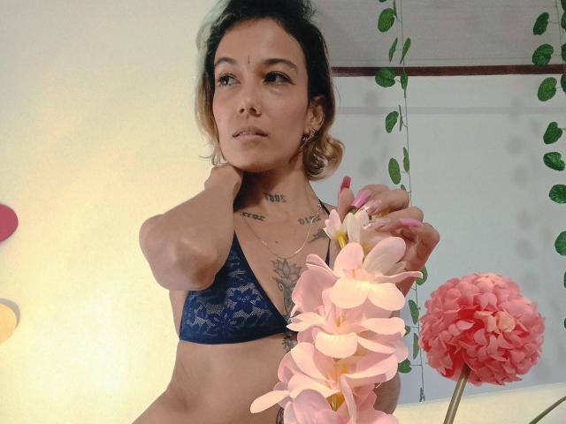 Veroo69 - Live sex cam - 21988757