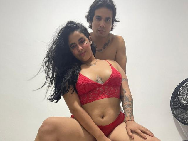 NoemiAndJhon - Live porn &amp; sex cam - 21989281