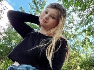 SaraKanhs - Live porn &amp; sex cam - 21990589