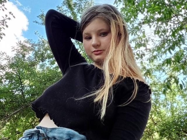 SaraKanhs - Sexe cam en vivo - 21990593