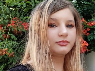 SaraKanhs - Live porn &amp; sex cam - 21990597