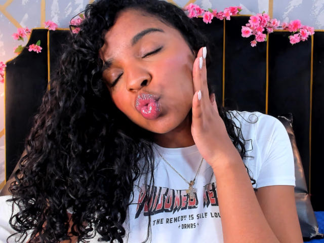 LisaMendez - Live sexe cam - 21991209