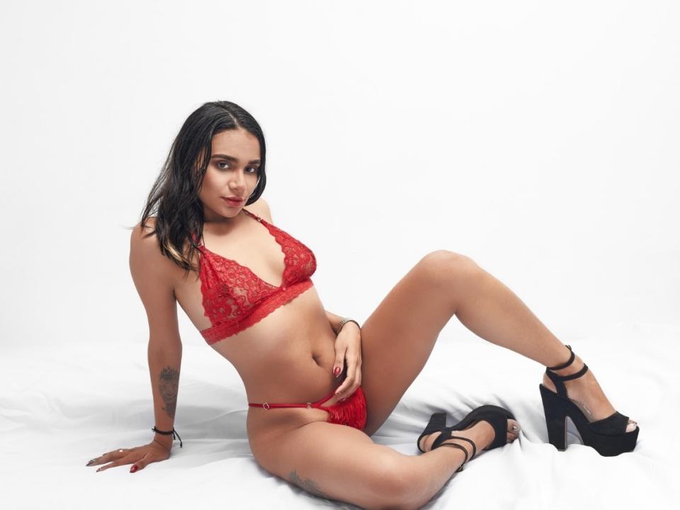 MadissonJhonson - Live porn &amp; sex cam - 22000973