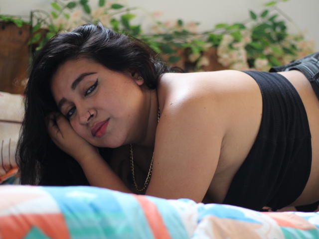 JuliethaRodiriguez - Live porn &amp; sex cam - 22001049