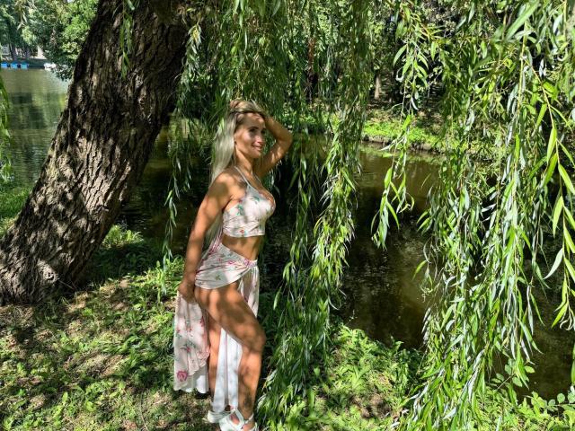 IsabelleEthan - Live porn &amp; sex cam - 22003845