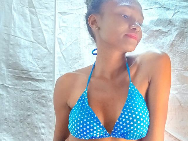 ElbaJolie - Live porn &amp; sex cam - 22004289