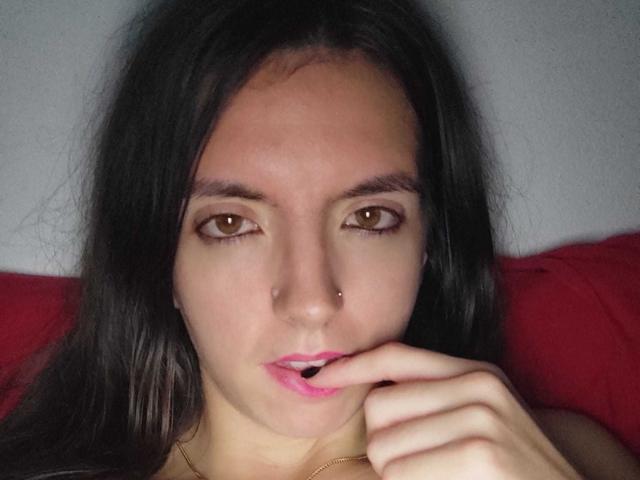 BrendaMora - Live porn &amp; sex cam - 22005405