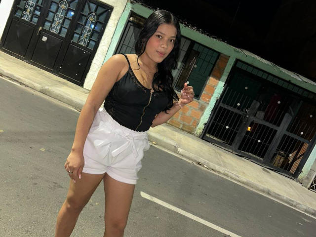 SalmaVitori - Live porn &amp; sex cam - 22006561