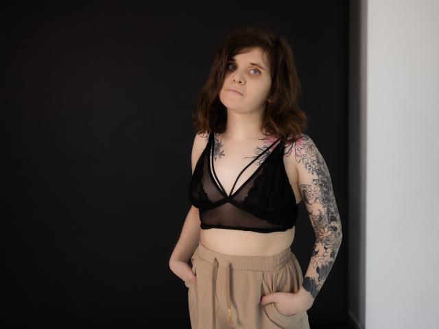 SnezhaTattoo - сексуальная веб-камера в реальном времени - 22007065