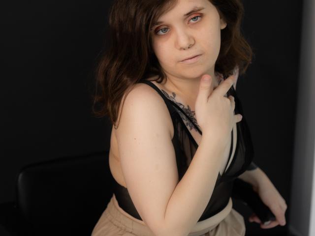 SnezhaTattoo - Live porno og sexkamera - 22007105