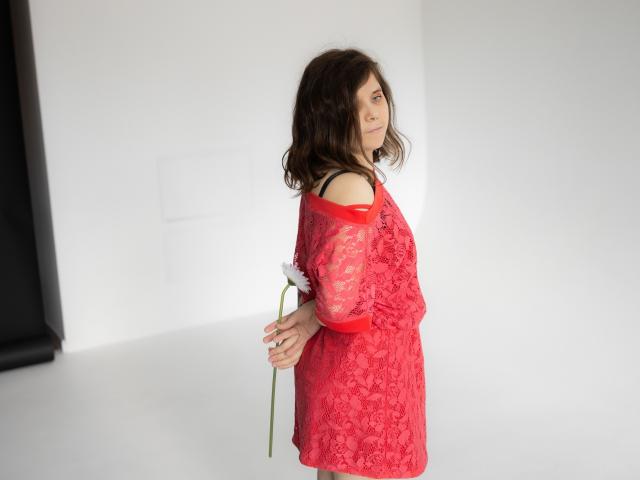 SnezhaTattoo - פורנו בשידור חי ומצלמת סקס - 22007277