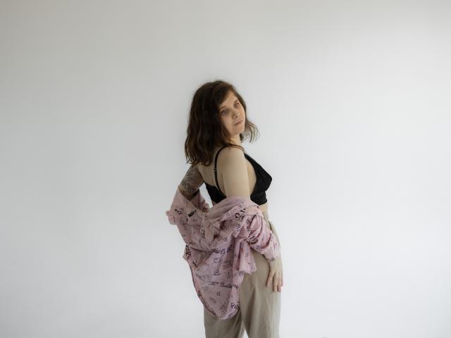 SnezhaTattoo - Élő pornó és szexkamera - 22007333