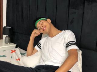 HarryL - сексуальная веб-камера в реальном времени - 22008921