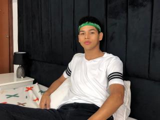 HarryL - сексуальная веб-камера в реальном времени - 22008925