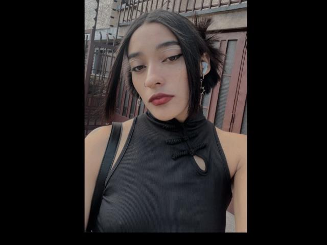 SalomeMille - Porno na żywo i seks kamera - 22010533