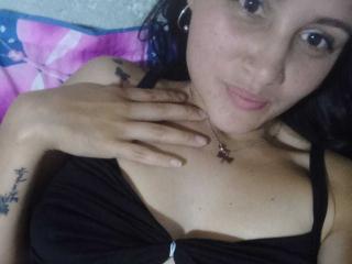 BellaCalderon - Sexe cam en vivo - 22011225