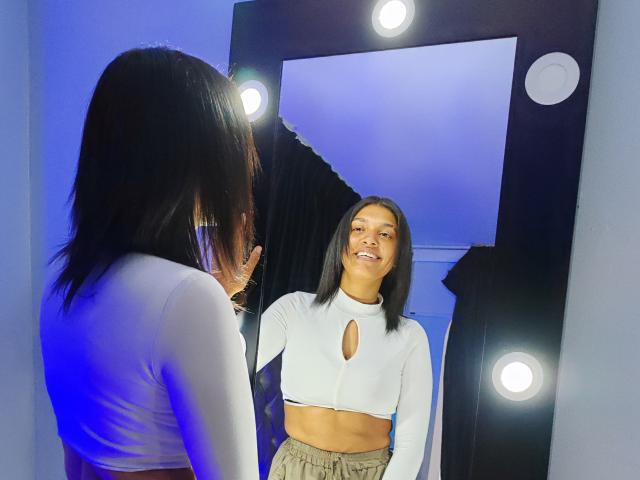 RoseBellaT - Live porn &amp; sex cam - 22015853