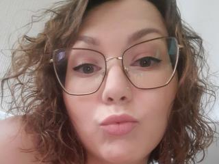 KiraLoverss - Live porn &amp; sex cam - 22019073