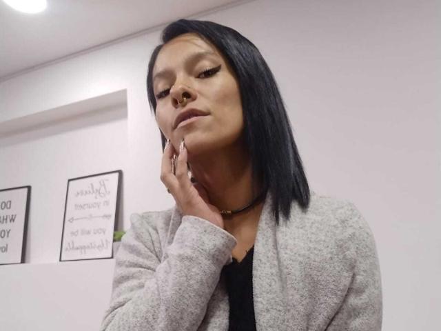 AmelieBlake - Live porn &amp; sex cam - 22023801