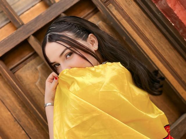 LorettaSant - Live porn &amp; sex cam - 22024465