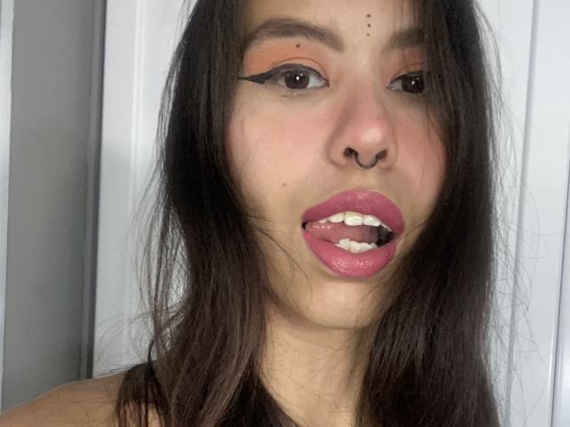 ElisaPalmer - Live porn &amp; sex cam - 22024633