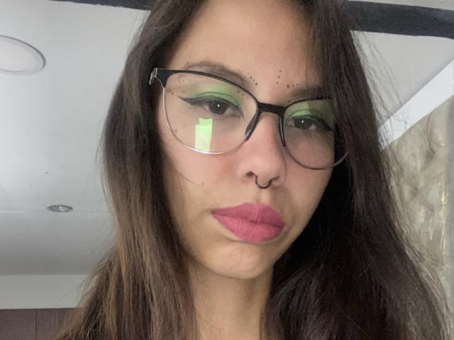ElisaPalmer - Live sex cam - 22024713