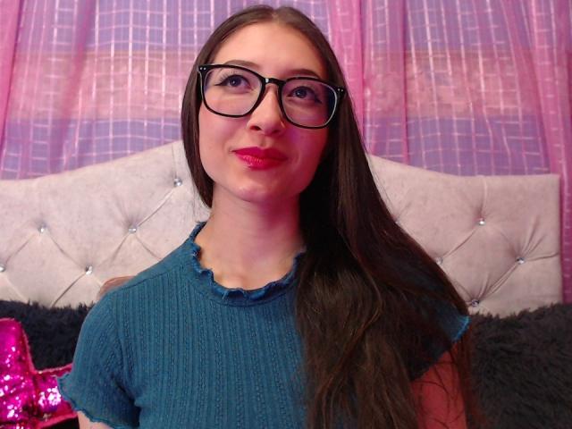 ElizabethMorrison - Live porn &amp; sex cam - 22024821