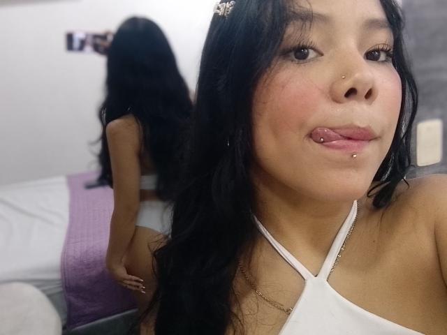 SalmaVitori - Live porn &amp; sex cam - 22029985