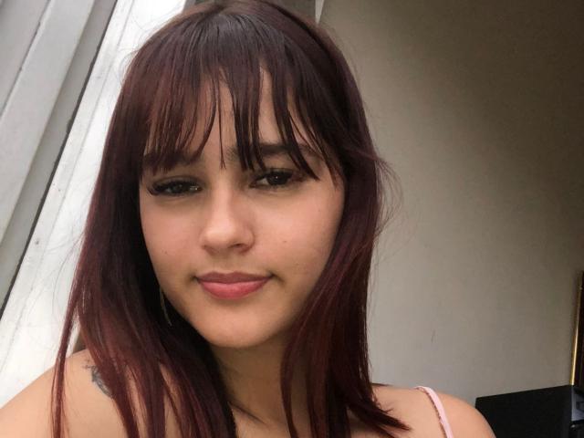 MelodyMansson - Live porn &amp; sex cam - 22034581