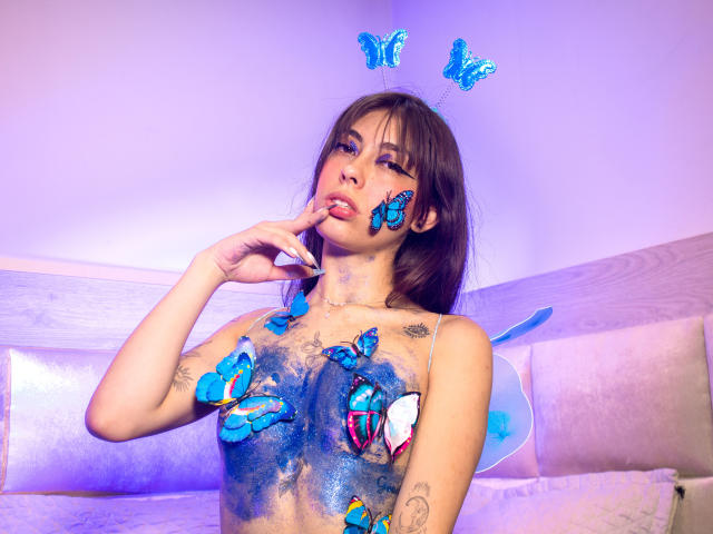 CloeeAdams - פורנו בשידור חי ומצלמת סקס - 22039745