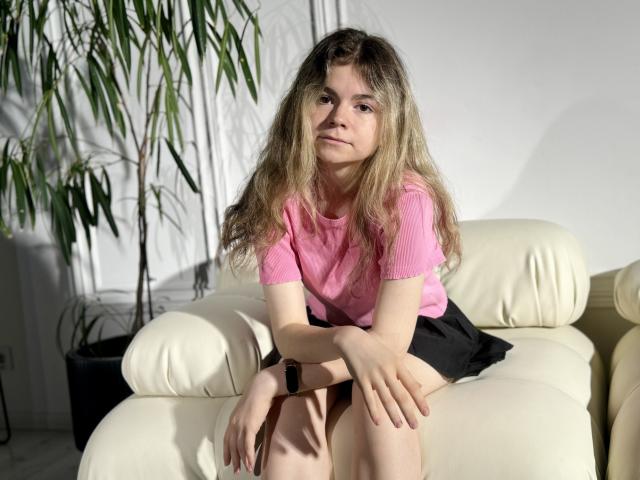 TinaRedly - Live porn &amp; sex cam - 22041529