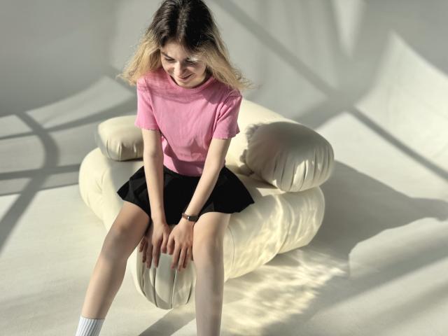 TinaRedly - Live porn &amp; sex cam - 22042017