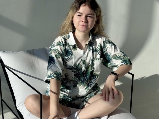 TinaRedly - Live porn &amp; sex cam - 22042065