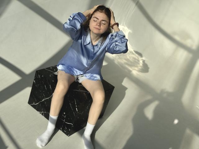 TinaRedly - 라이브 포르노 &amp; 섹스 캠 - 22042261