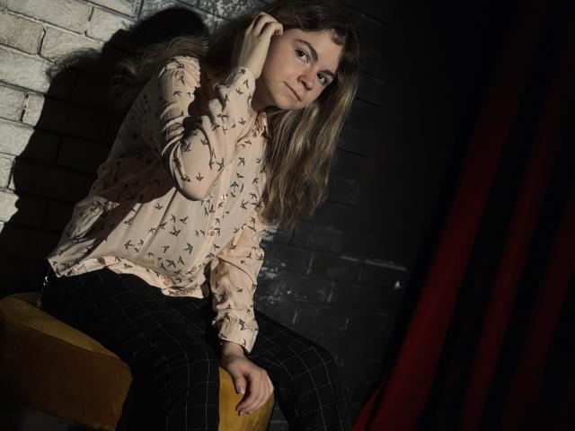 TinaRedly - Live sex cam - 22043129