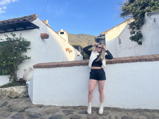 AtheneaRossi - Live porn &amp; sex cam - 22044629