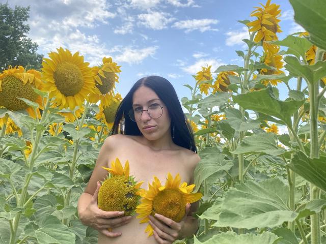 AlianaGracee - Live sex cam - 22049093