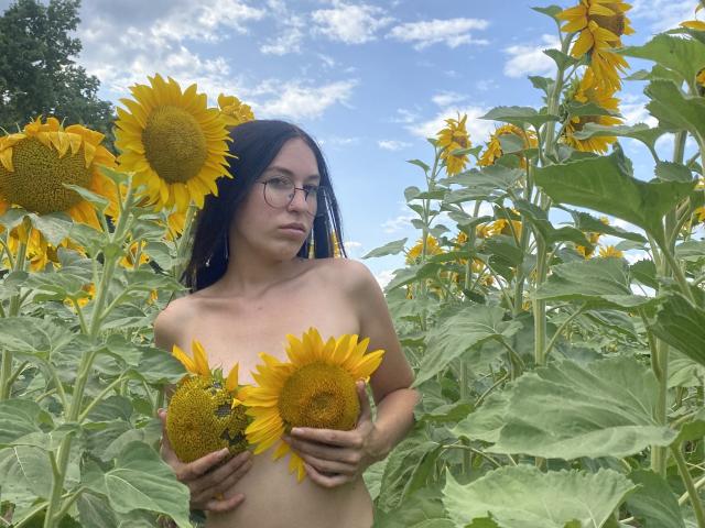 AlianaGracee - Live porn &amp; sex cam - 22049097