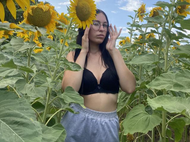 AlianaGracee - Sexe cam en vivo - 22049157