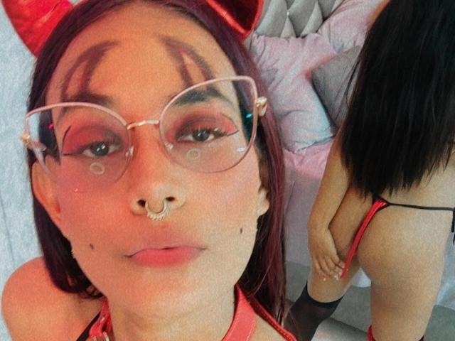 MelisaSavino - פורנו בשידור חי ומצלמת סקס - 22050273