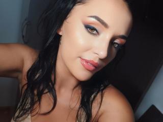 KairaFoxy69 - Live porno og sexkamera - 22050621