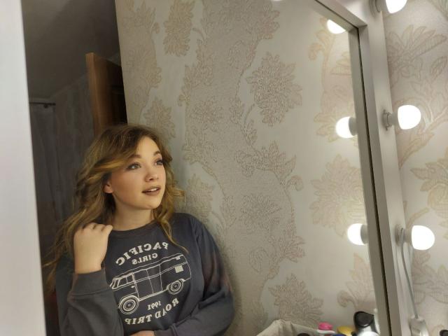 KiraDripe - Live porn &amp; sex cam - 22053005