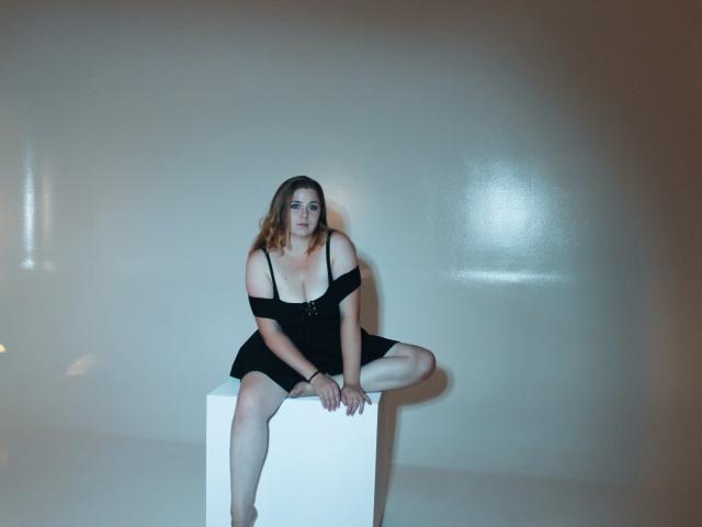 JessikaDaniels - Live sex cam - 22053089