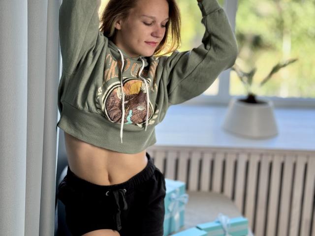 LexyVrign - Live porn &amp; sex cam - 22061229