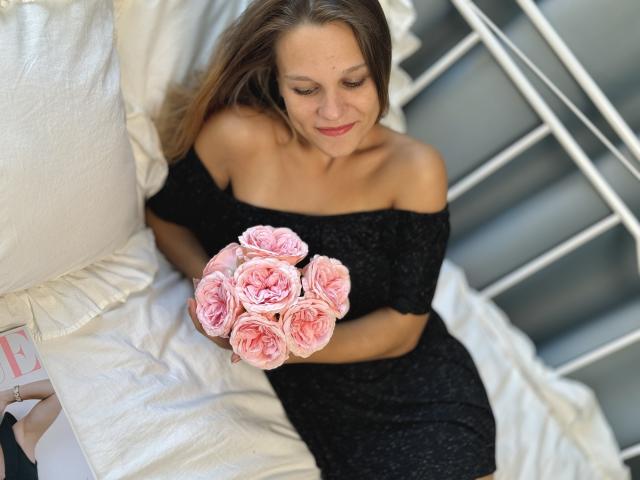 LexyVrign - Live porn &amp; sex cam - 22061777