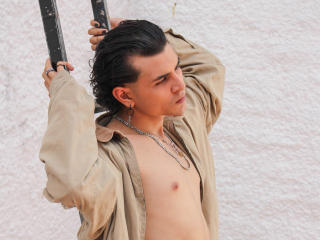 Mordekai - Sexe cam en vivo - 22063021