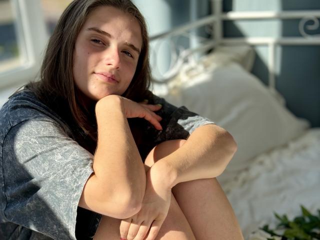 CarolineHott69 - Live porn &amp; sex cam - 22073305