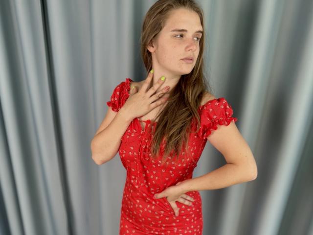 CarolineHott69 - Live porno og sexkamera - 22073469